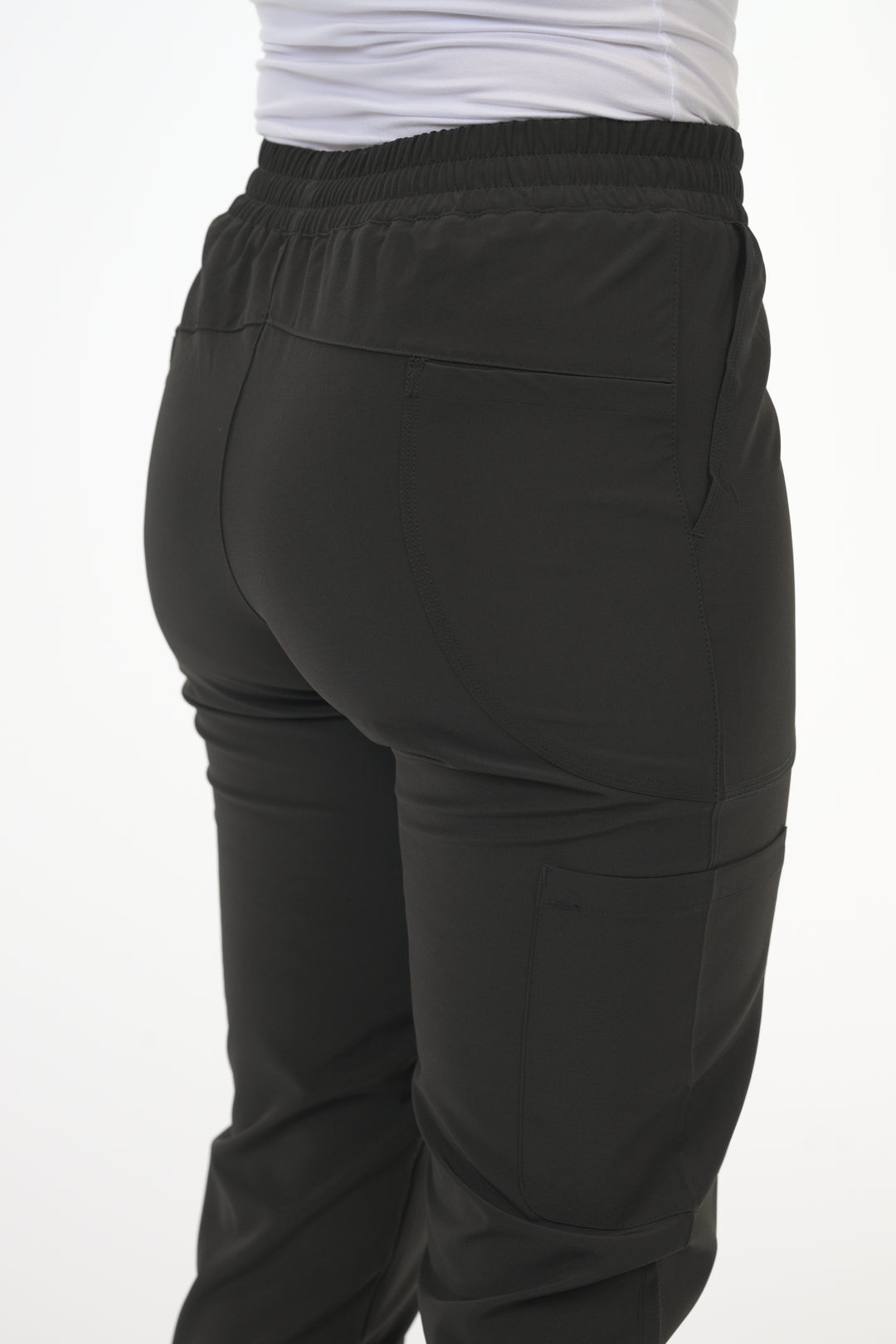 18-1048 ZINNIA UNISEX STRAIGHT-LEG UTILITY SCRUB PANT